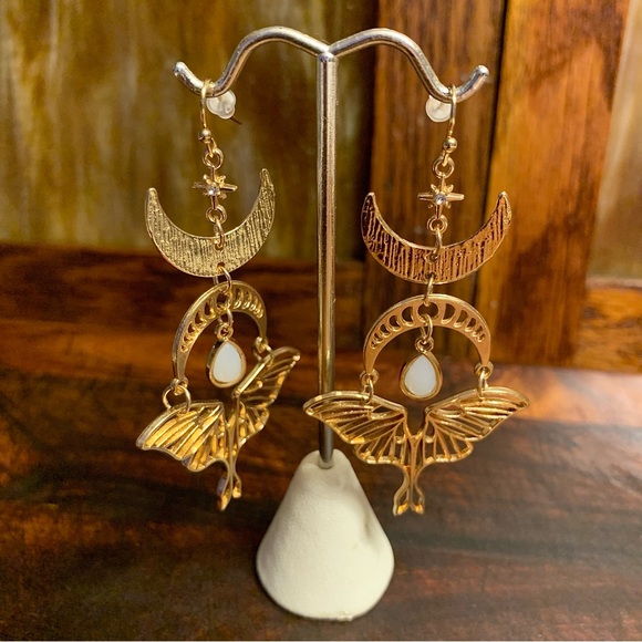 Boho Moon Faze Moth Star Dangler Earrings - Picture 5 of 5